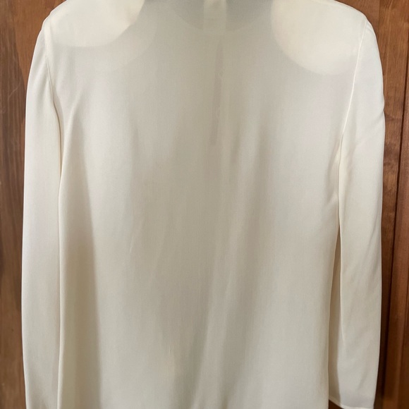 Giorgio Armani, silk blouse. Simply gorgeous! - Picture 4 of 5